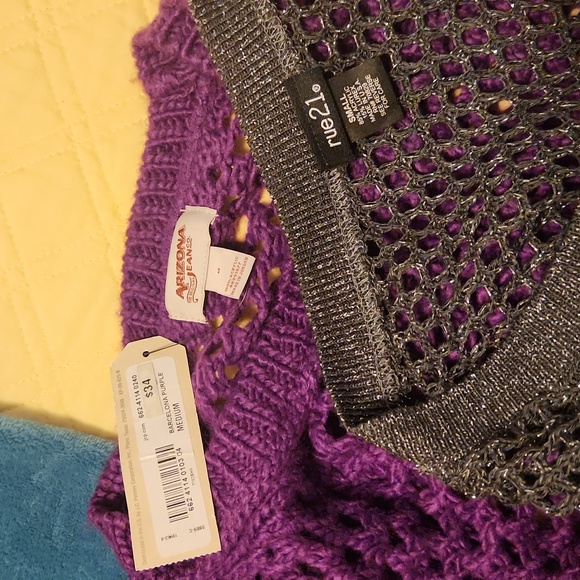 Mesh Tops - Picture 4 of 4